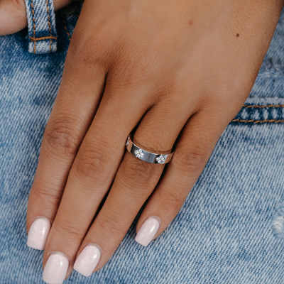 burnished diamond floral ring