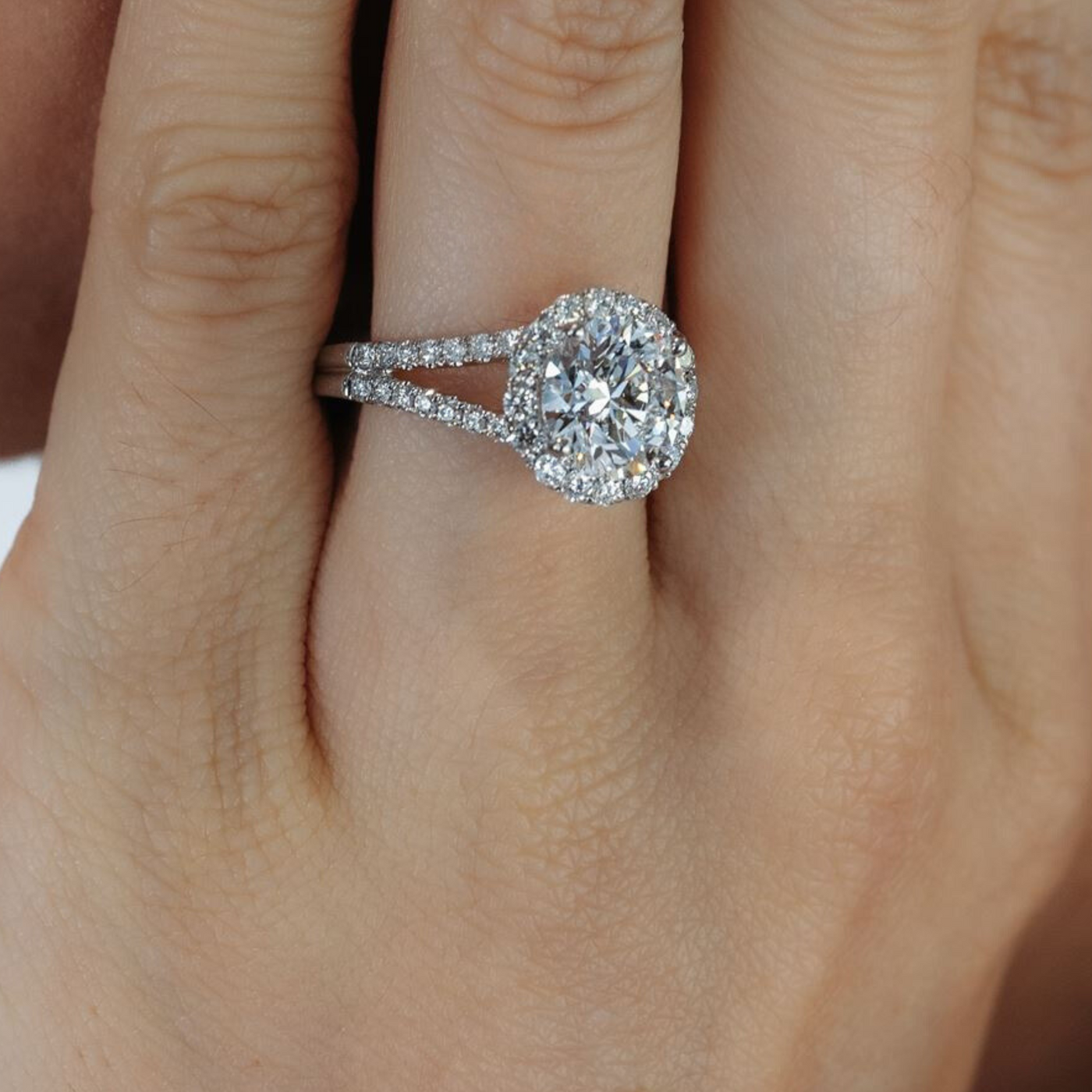 Preset 2.53CT Lab Grown Round Diamond Engagement Ring