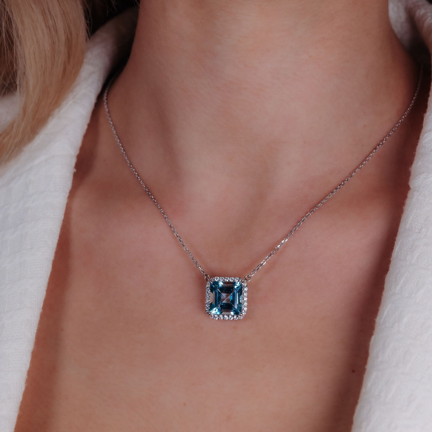 5.48CT Aquamarine and Diamond Halo Necklace