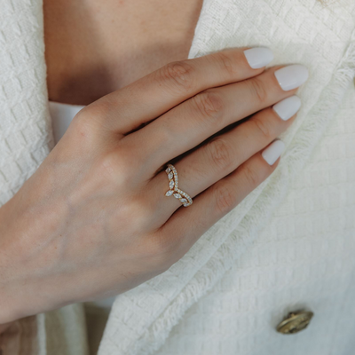 7 Marquise & Round Diamond Chevron Ring